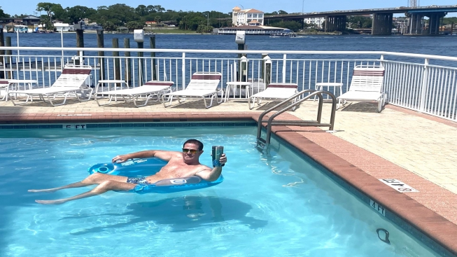 Pool Time!!!!  renteaglesperch.com